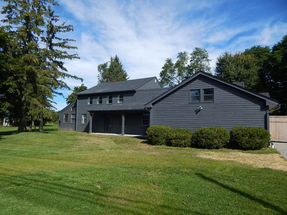 Building photograph for 328 WELLS HILL ROAD